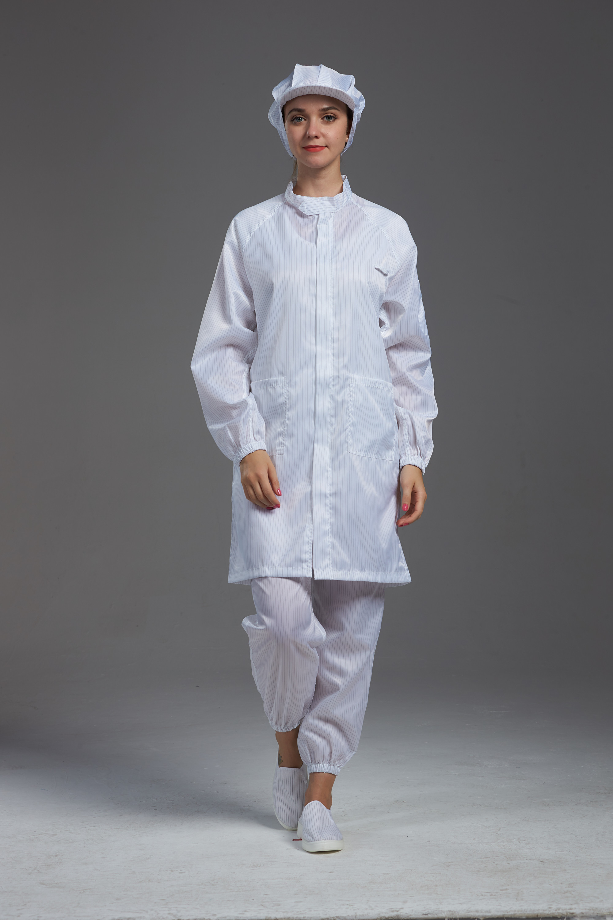 Anti Static ESD Cleanroom White Lab Coat Autoclavable Washable Garment For Dust Free