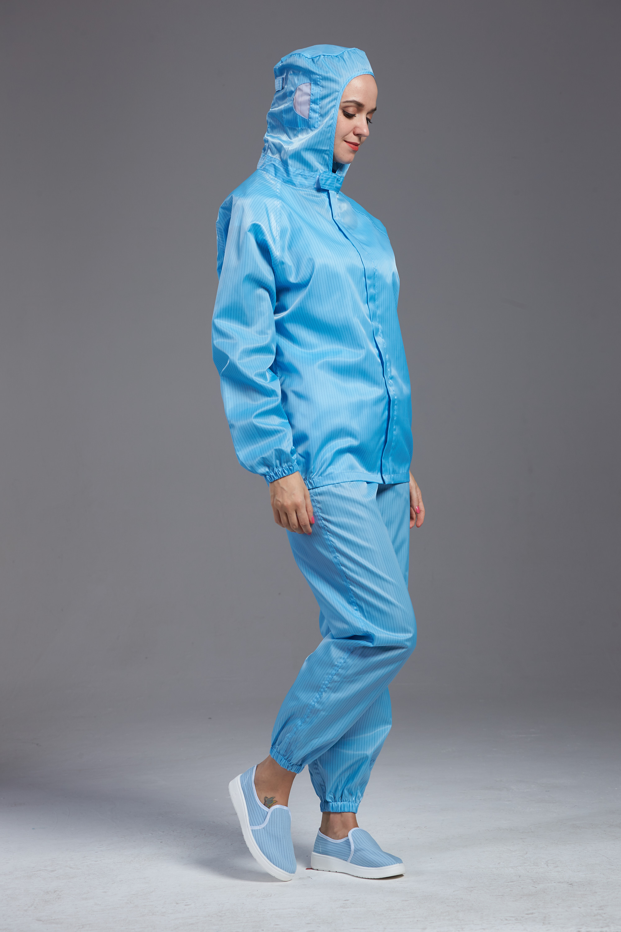 Anti static ESD hooded jacket and pants blue color autoclaved sterilization for class 1000 cleanroom