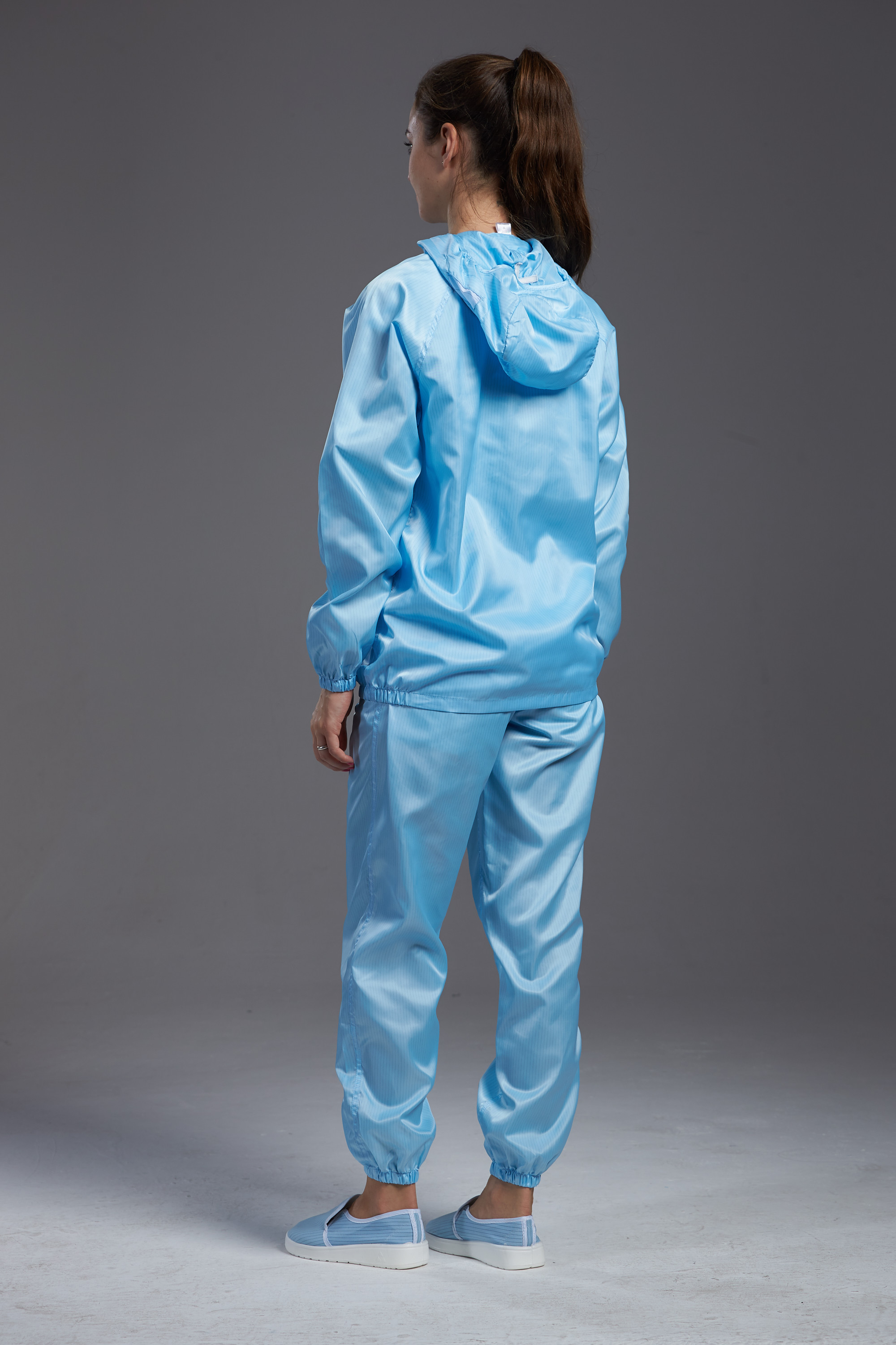 Blue color antistatic esd cleanroom jacket and pants workwear with hood for class 1000 or higher